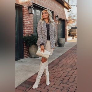 Elegant Houndstooth wool Blazer in Black and White